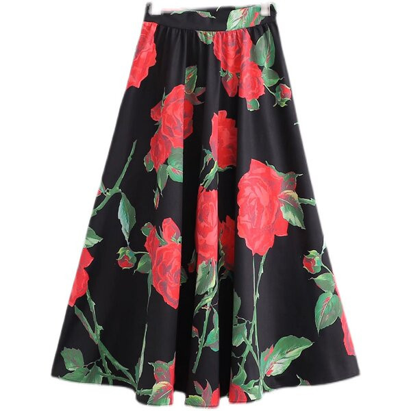 Naiste pikk seelik kõrge vöökoha ja lillelise mustriga