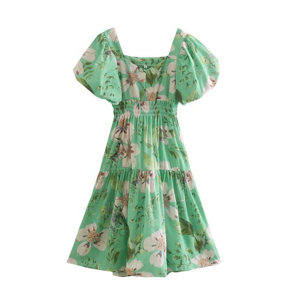 Moodne lillelise parempoolse lõikemustriga naiste kleit