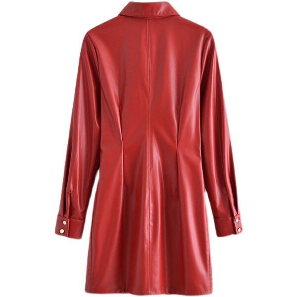 Naiste punaste nööpidega nahast kleit