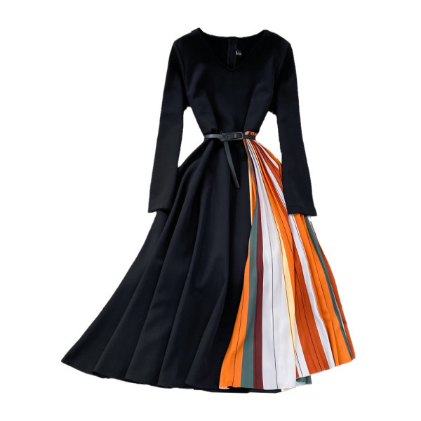 Moodne kevadkleit vöö ja väljalõike alläärega