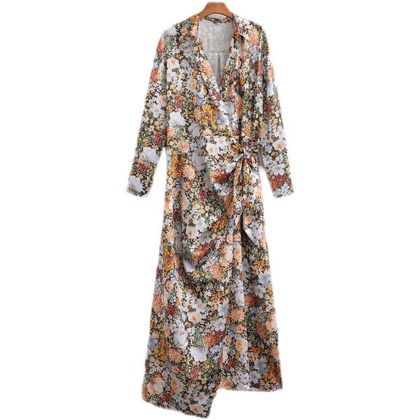 Pikk asümmeetriline kleit vöökohal lipsukestega