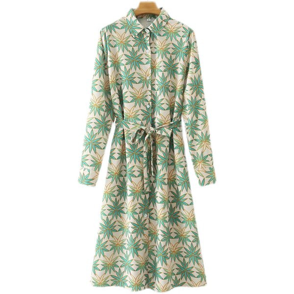 Naiste kevadkleidi tasuta mudel lipsudega