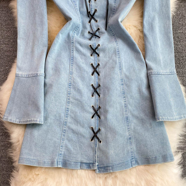 Naiste lühike lipsudega teksakleit