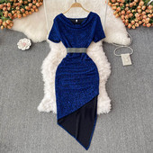 Lühikeste varrukatega naiste kleit dekoratiivkividega vööga