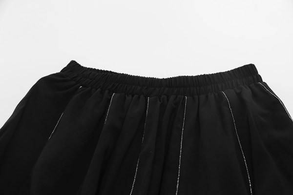 Fusta lunga de dama in negru si talie inalta