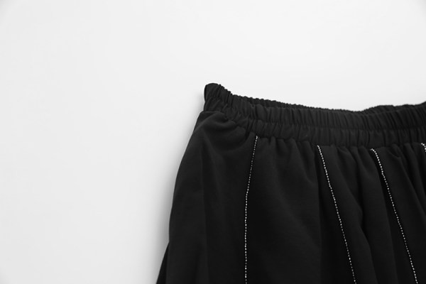 Fusta lunga de dama in negru si talie inalta