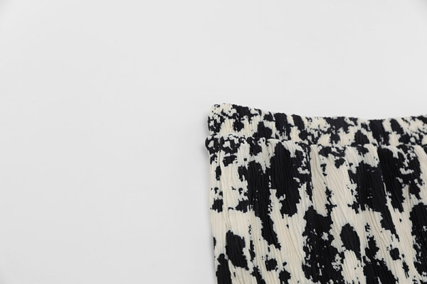 Naiste pikk seelik kõrge vöökoha ja lipsudega