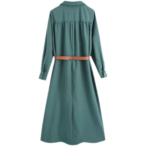 Naiste vabaaja kleit spitsikaelusega ja vööga