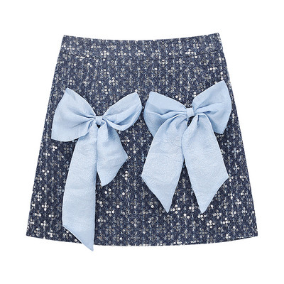 Praegune naiste seelik paeltega