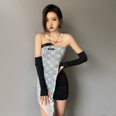 Rochie scurtă asimetrică de damă