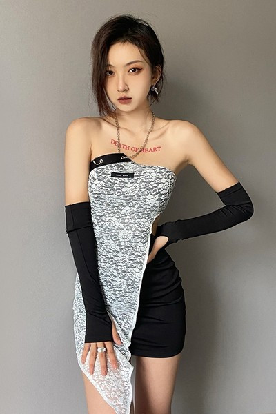 Rochie scurtă asimetrică de damă