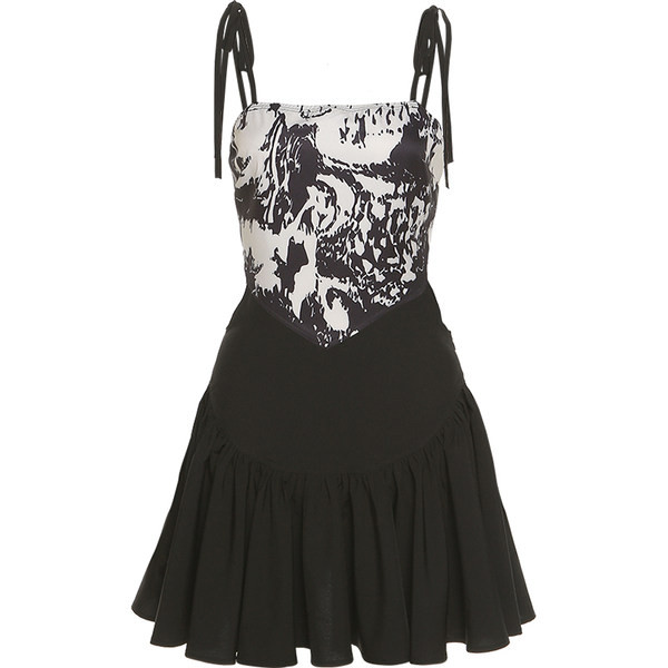 Moodne naiste kleit lipsudega musta värvi