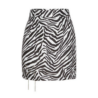 Naiste lühike seelik loomamustri ja metallelemendiga