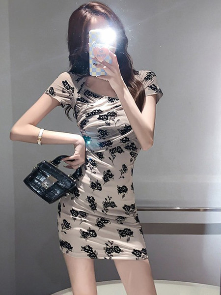 Naiste lilleline ovaalse kaelusega kleit