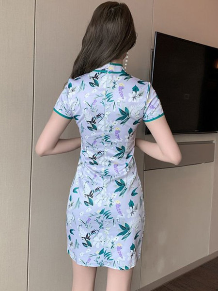 Rochie de dama cu fanta si motive florale