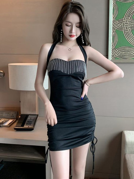 Naiste kleit lipsude ja õhukeste rihmadega