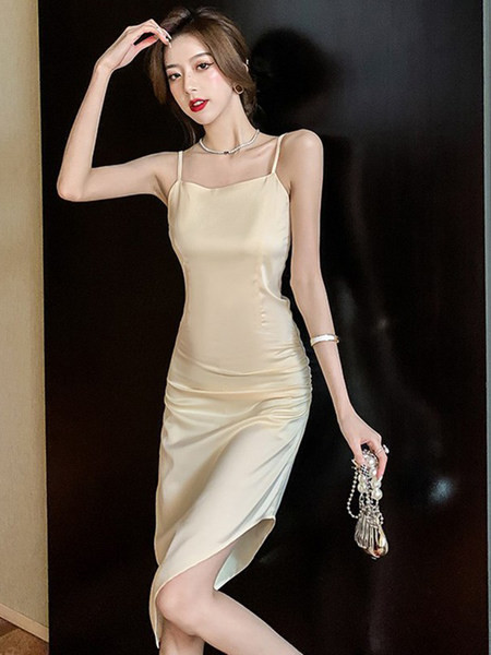 Rochie asimetrică elegantă, cu bretele subțiri