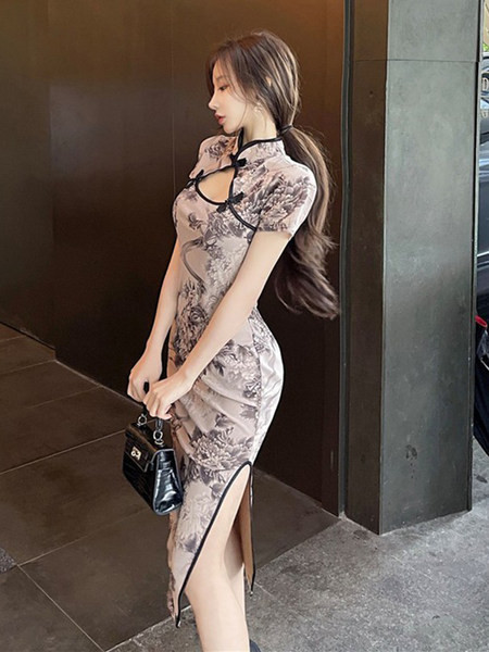 Rochie actuală de damă cu fante