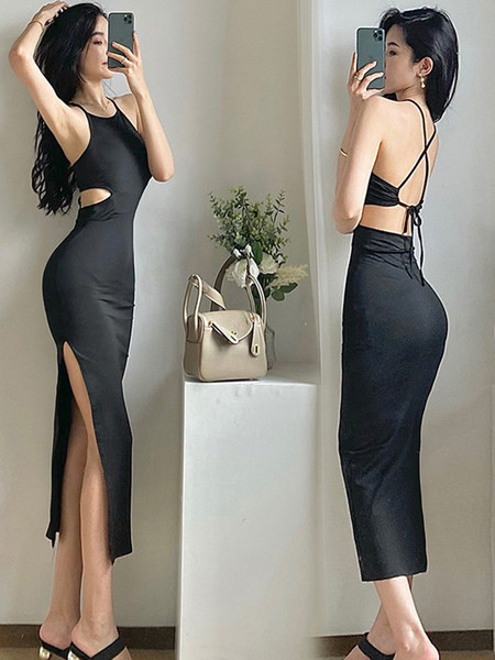 Moodne lõhikuga musta värvi naiste kleit