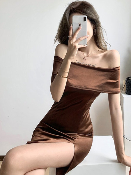 Rochie de dama cu decolteu barca