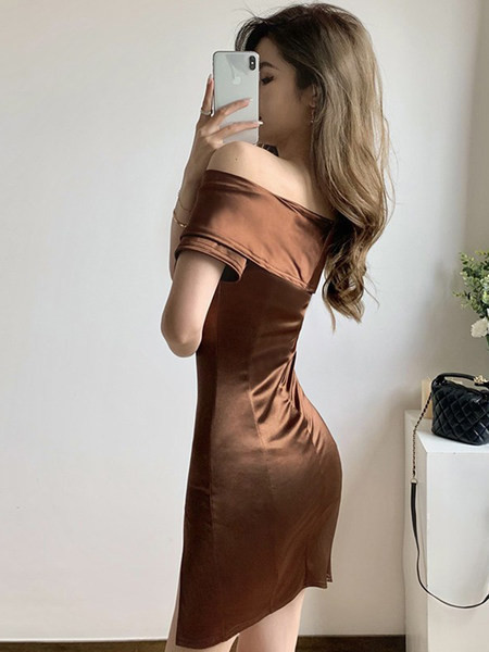 Rochie de dama cu decolteu barca