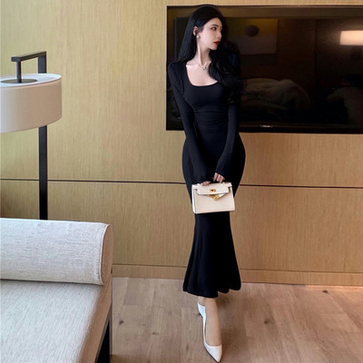 Stiilne pikk kandilise kaelusega kleit