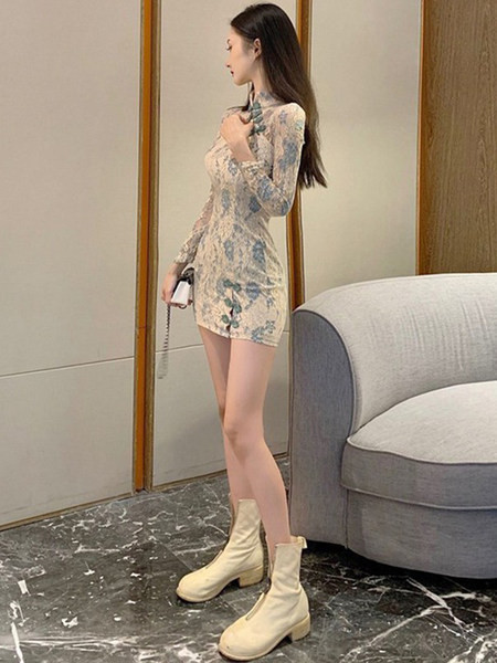 Naiste kleit pitsvarrukatega - kahte värvi