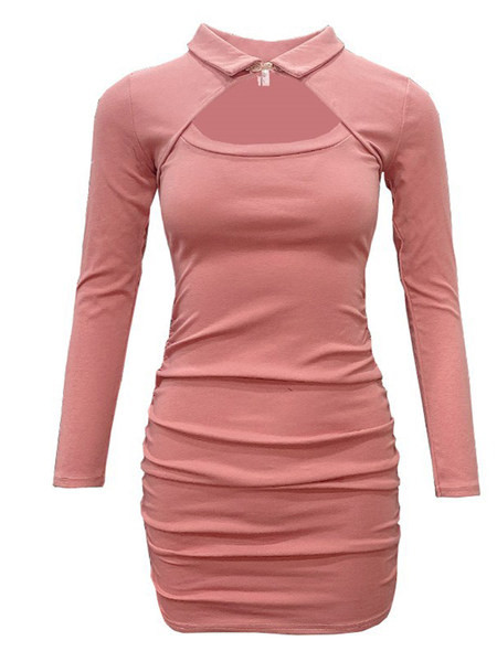 Kahes värvitoonis naiste lühike kleit kehal