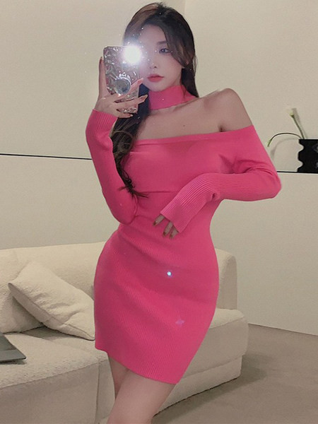 Vabaaja kleit paatkaelusega