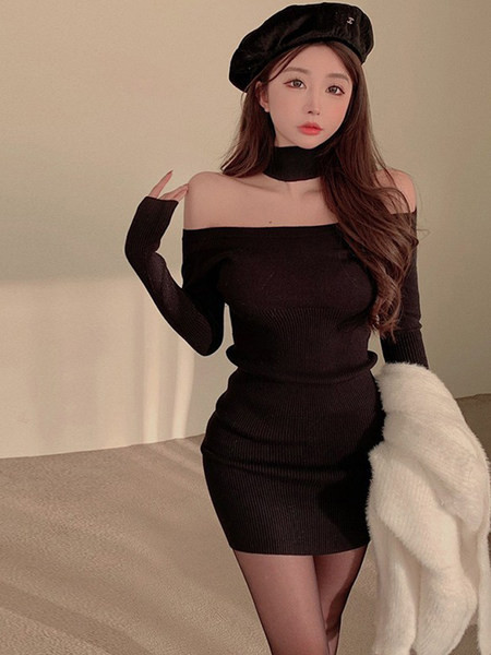 Vabaaja kleit paatkaelusega