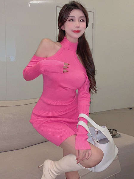 Vabaaja kleit paatkaelusega