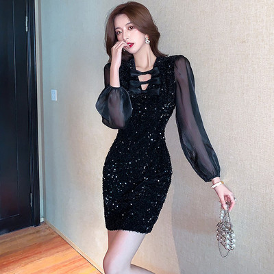 Naiste kaasaegne litrite ja paeltega kleit