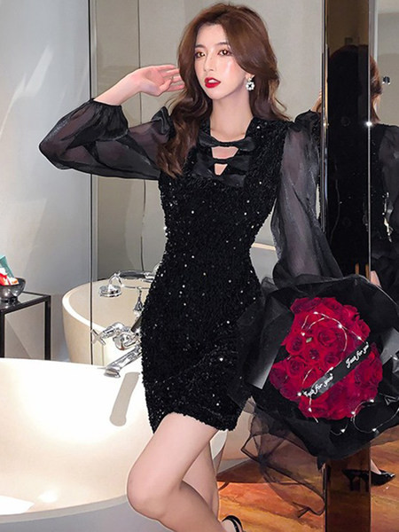 Naiste kaasaegne litrite ja paeltega kleit