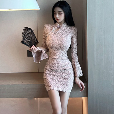 Naiste lootosvarrukatega pitskleit