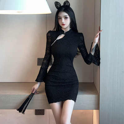 Naiste lootosvarrukatega pitskleit