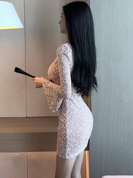 Naiste lootosvarrukatega pitskleit