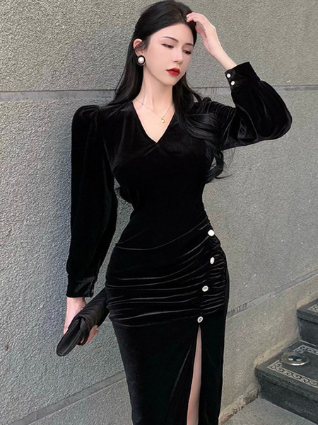 Naiste pikk V-kaelusega sametkleit