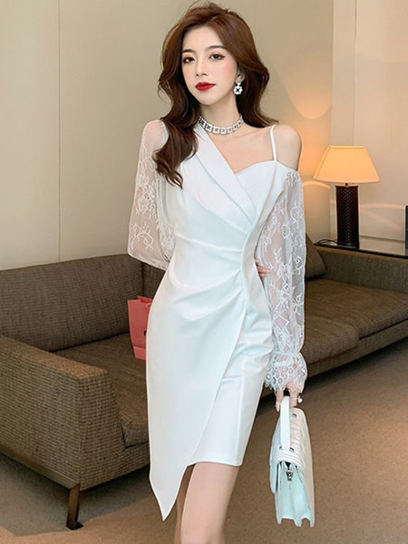 Naiste kleit pitsvarrukate ja V-kaelusega