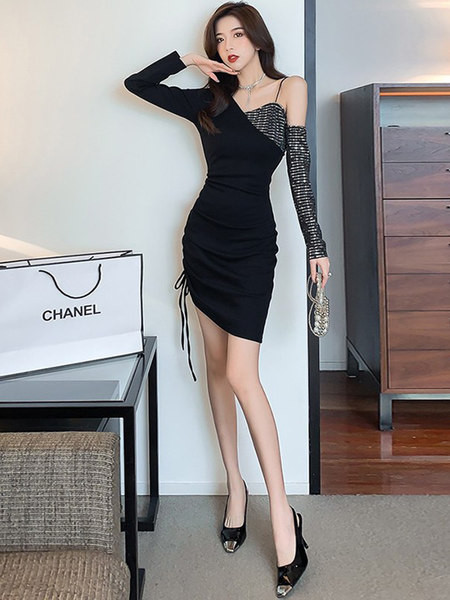 Musta palja õlaga naiste vabaajakleit