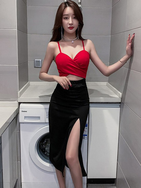 Naiste pikk lõhikuga kleit