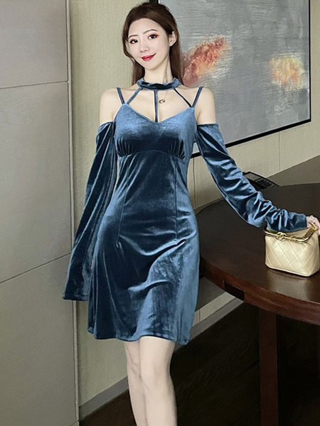 Naiste sametkleit sinist värvi