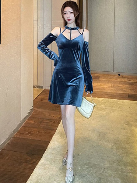 Naiste sametkleit sinist värvi