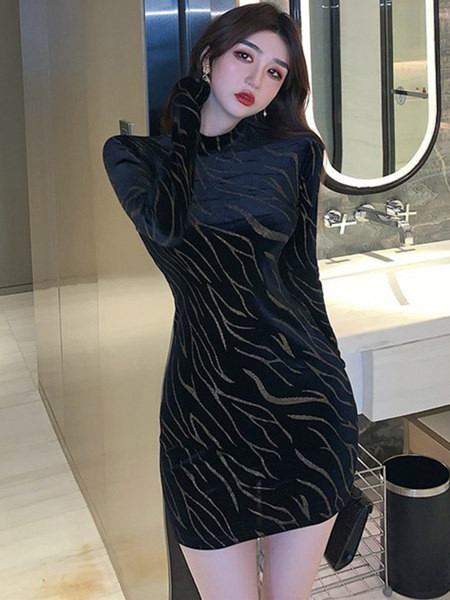 Liibunud sametkleit sebratrükiga