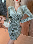 Lühike koondunud efektiga sametkleit