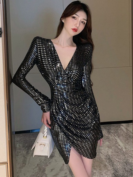 Naiste lühike kleit - asümmeetriline mudel