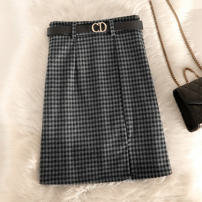 Naiste kevad-sügis ruuduline vööga seelik