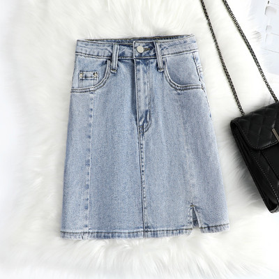 Fusta scurta din denim cu nasture