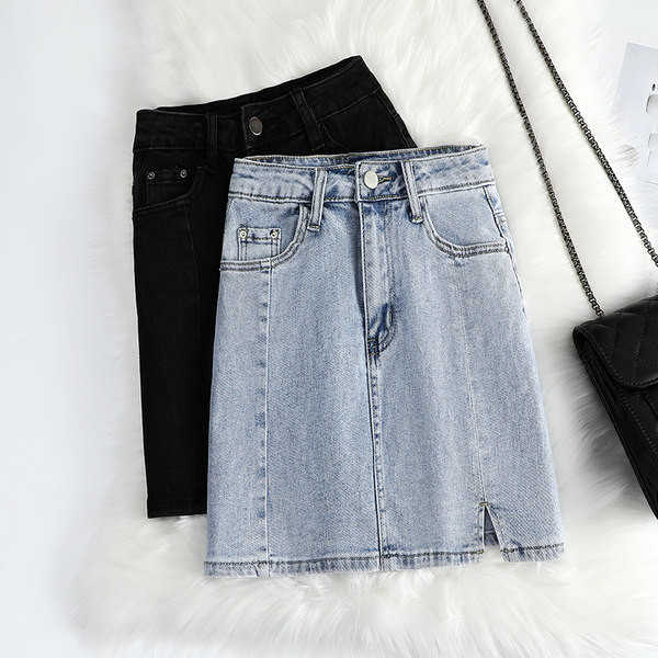 Fusta scurta din denim cu nasture