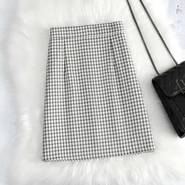 Ruuduline seelik keskmise pikkusega