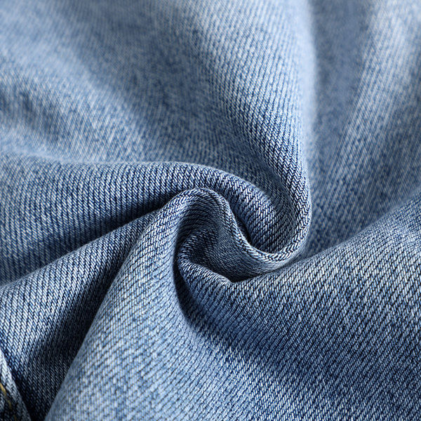 Uus mudel taskutega teksaseeliku